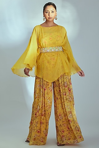 Yellow Organza Kaftan Set by Suruchi Parakh