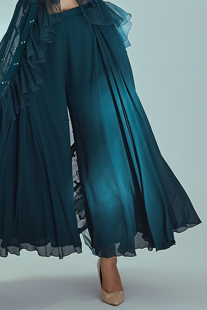 Green Embroidered Jacket Set by Suruchi Parakh at Pernia's Pop Up Shop