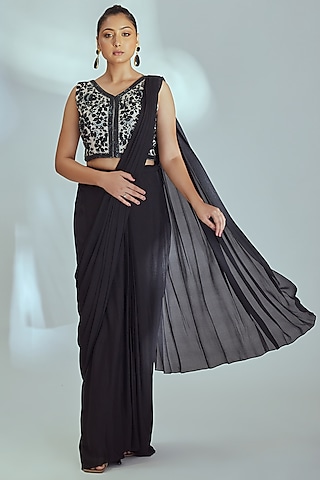 Black Embroidered Saree Set by Suruchi Parakh