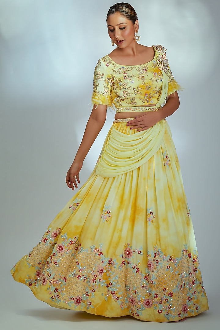 Yellow Wedding Lehenga Set With Print by Suruchi Parakh at Pernia's Pop Up Shop