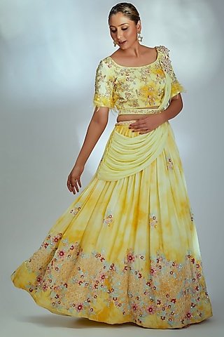 Yellow Lehenga Set With Print by Suruchi Parakh