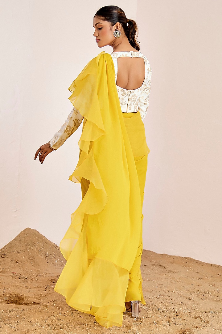Yellow Georgette Ruffled Pre-Draped Party Wear Saree Set by Suruchi Parakh at Pernia's Pop Up Shop