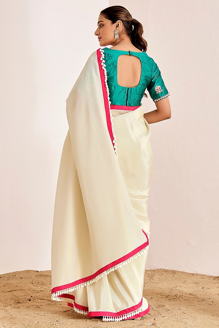 Off-White Shimmer Georgette Silk Wedding Saree Set by Suruchi Parakh at Pernia's Pop Up Shop