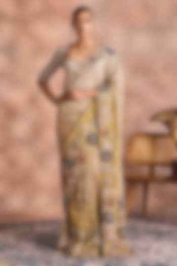 Mustard Gold Crinkled Shimmer Silk Tissue Embroidered Ombre Bridal Saree Set by Supria Munjal at Pernia's Pop Up Shop