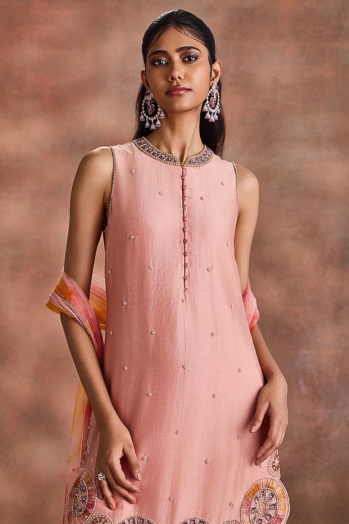Pearl Blush Silk Chanderi Embroidered Straight Kurta Set by Supria Munjal at Pernia's Pop Up Shop