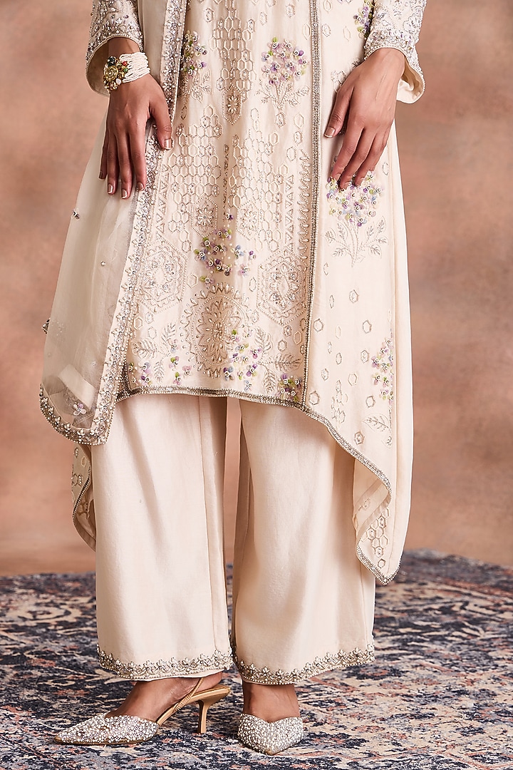 Dew-Colored Silk Chanderi Embroidered Straight Kurta Set by Supria Munjal at Pernia's Pop Up Shop