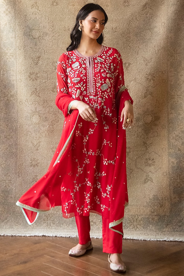 Red Persian Chiffon Hand Embroidered Kurta Set by Summer by Priyanka Gupta
