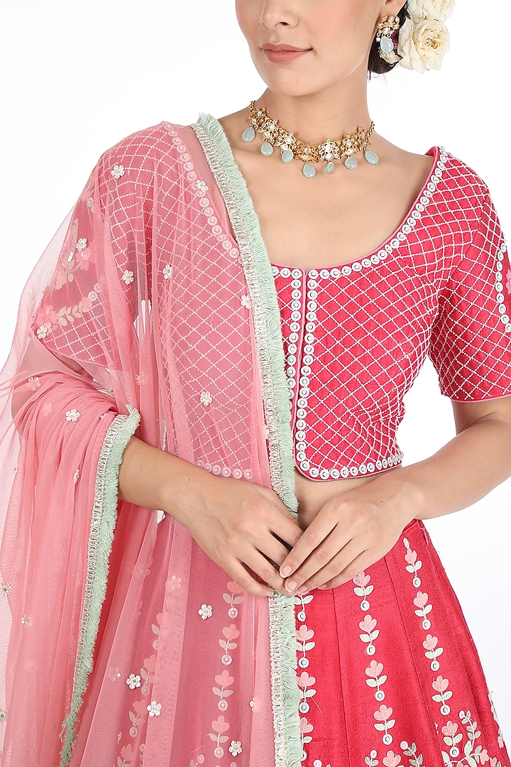Red Raw Silk Bridal Lehenga Set by Summer by Priyanka Gupta at Pernia's Pop Up Shop