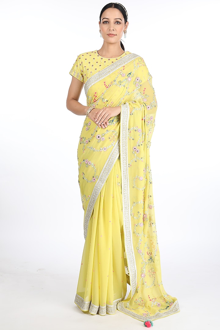 Yellow Hand Embroidered Saree Set by Summer by Priyanka Gupta