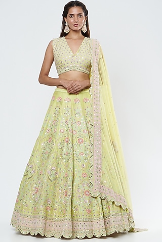 Yellow Embroidered Lehenga Set by Summer by Priyanka Gupta