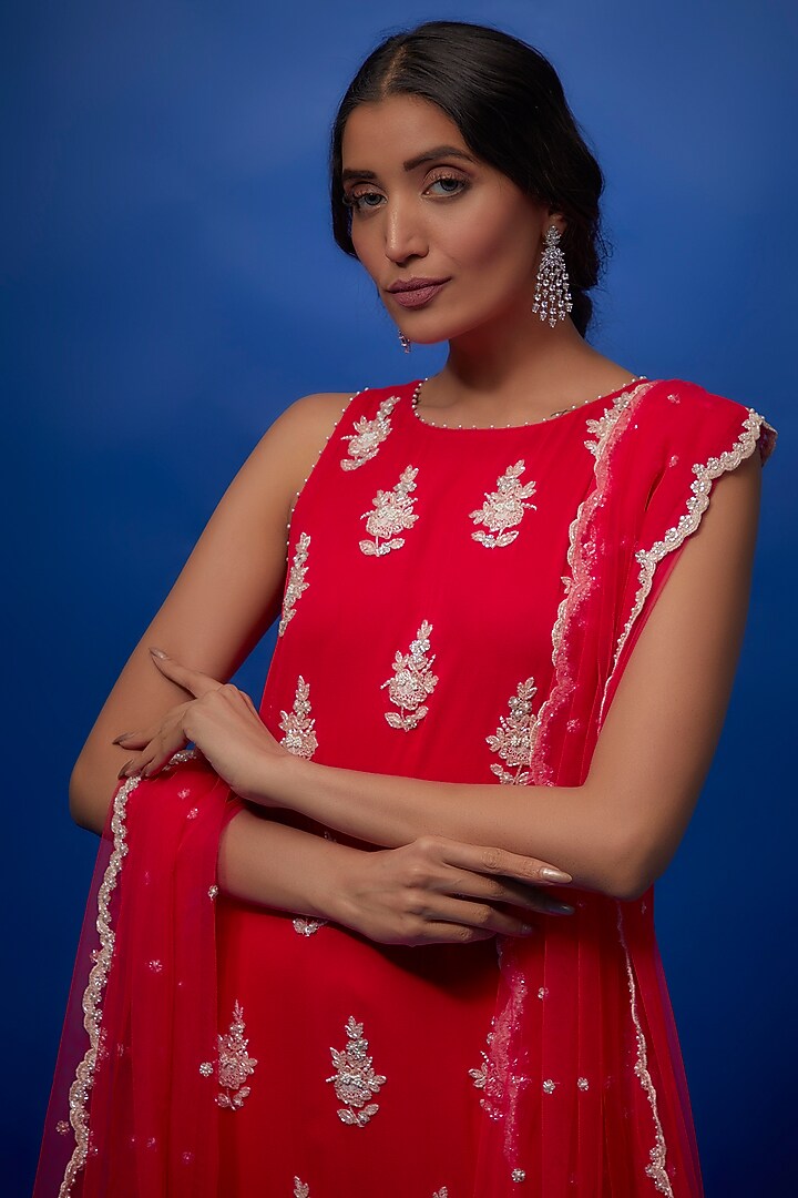 Red Georgette Hand Embroidered Kurta Set by Summer by Priyanka Gupta at Pernia's Pop Up Shop