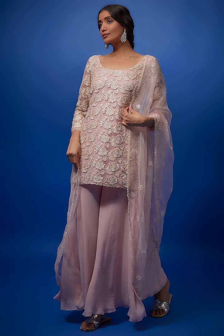 Pink Organza Embroidered Foliage Kurta Set by Summer by Priyanka Gupta at Pernia's Pop Up Shop