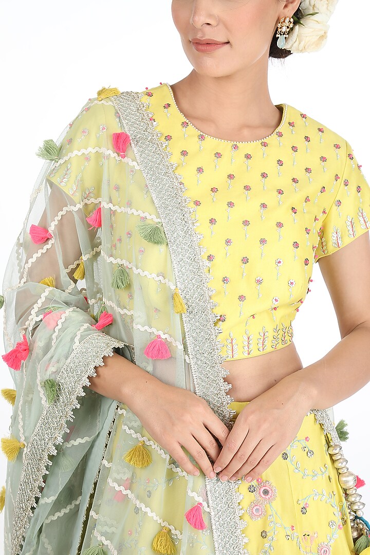 Butter Yellow Embroidered Wedding Lehenga Set by Summer by Priyanka Gupta at Pernia's Pop Up Shop