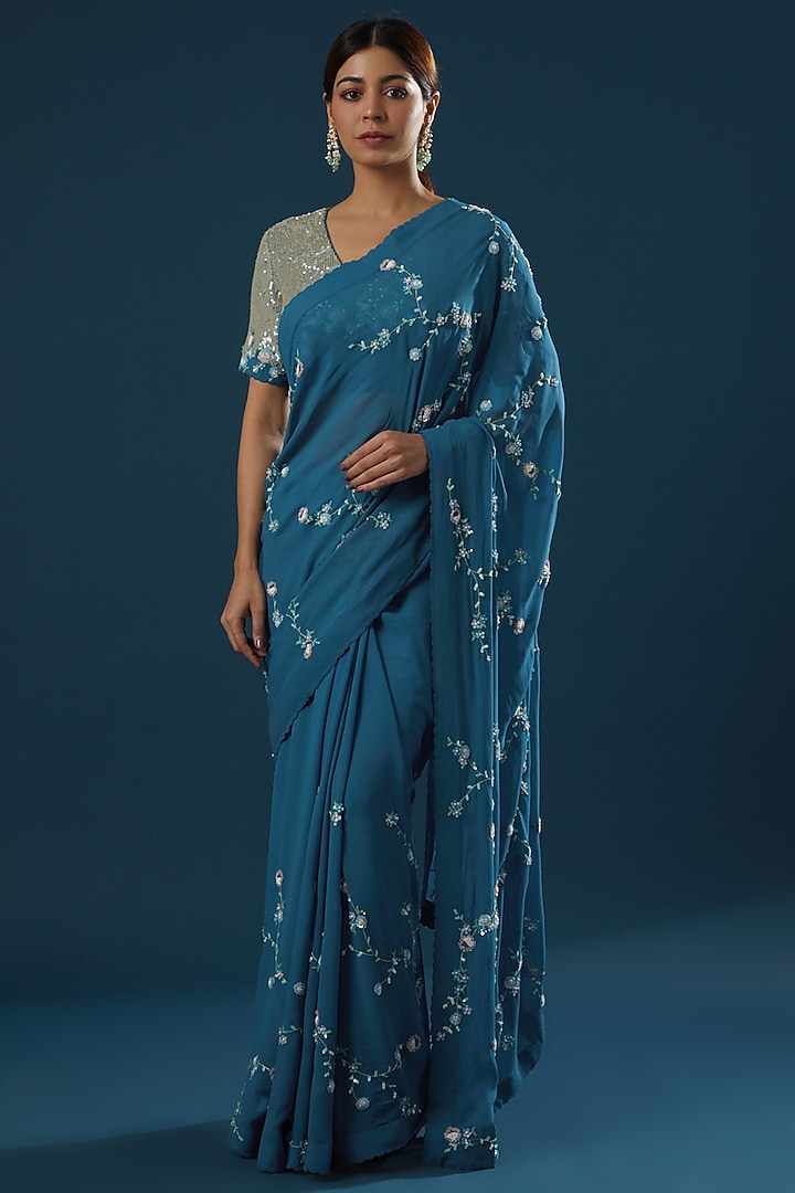 Blue Wedding Saree Set With Hand Embroidery by Summer by Priyanka Gupta at Pernia's Pop Up Shop
