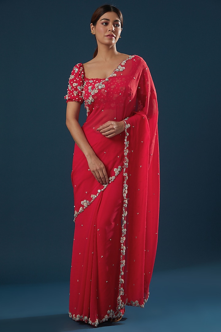 Red Embroidered Saree Set by Summer by Priyanka Gupta