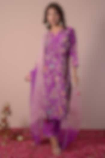 Royal Purple Pure Silk Hand Embroidered Kurta Set by Surabhi Arya at Pernia's Pop Up Shop