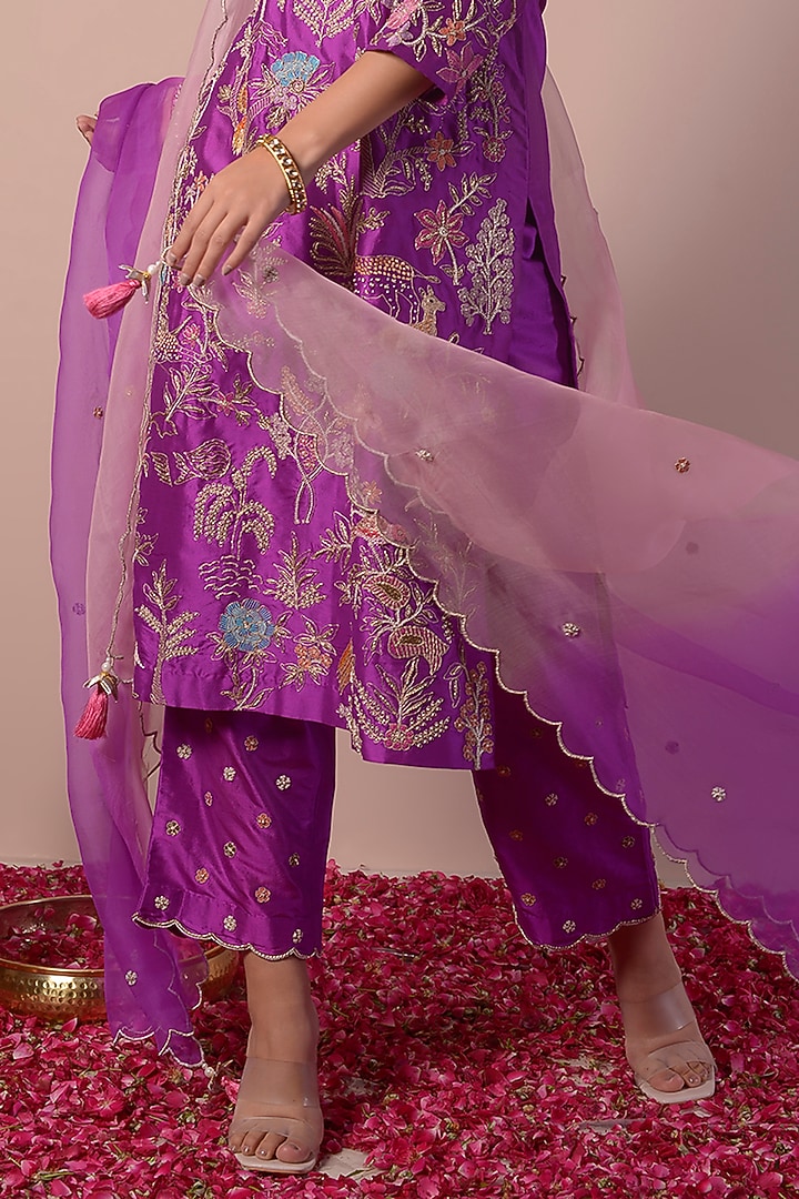 Royal Purple Pure Silk Hand Embroidered Kurta Set by Surabhi Arya at Pernia's Pop Up Shop
