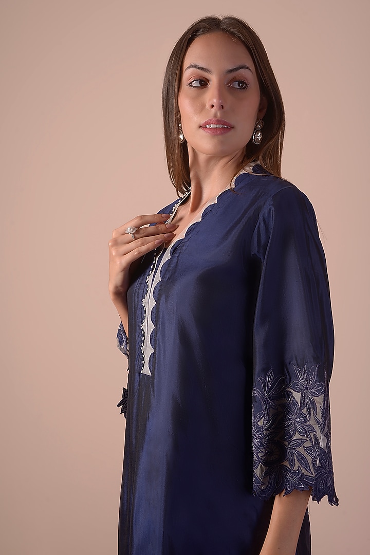 Navy Blue Pure Silk Cutwork Embroidered Kurta Set by Surabhi Arya at Pernia's Pop Up Shop