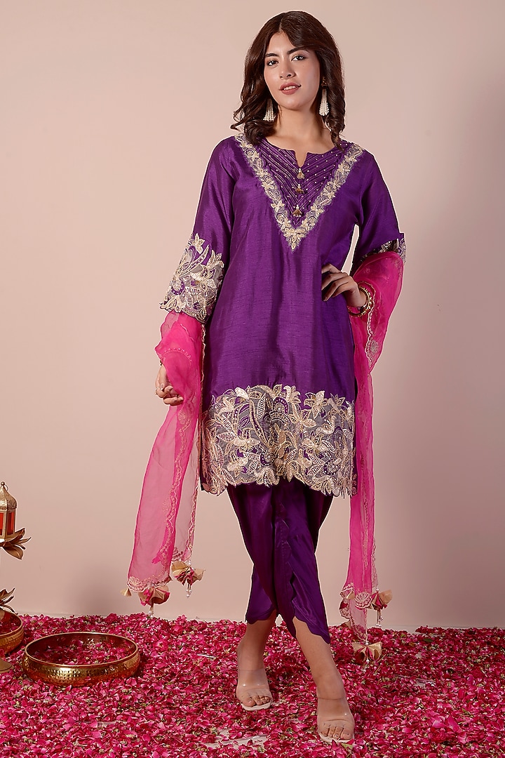 Royal Purple Bemberg Silk Zari Embroidered Kurta Set by Surabhi Arya