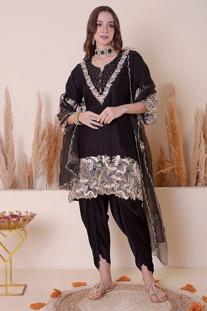 Black Bemberg Silk & Modal Satin Embroidered Kurta Set by Surabhi Arya