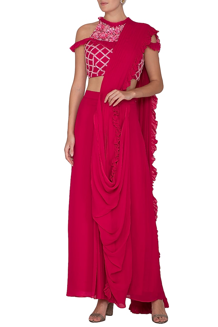 Red Embroidered Pre-Draped Wedding Saree Set by Surabhi Arya at Pernia's Pop Up Shop