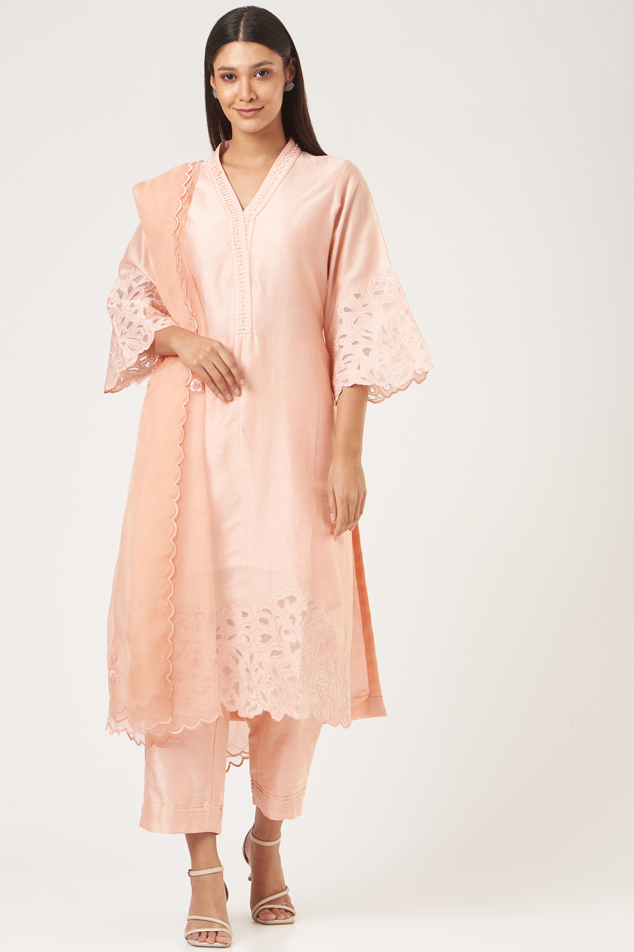 Peach Embroidered Kurta Set by Surabhi Arya at Pernia's Pop Up Shop
