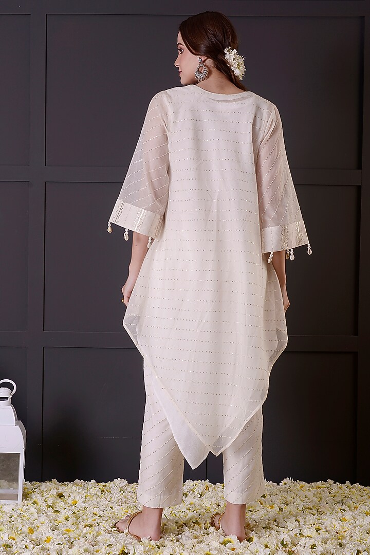 White Mul Chanderi Asymmetric Kurta Set by Surabhi Arya at Pernia's Pop Up Shop