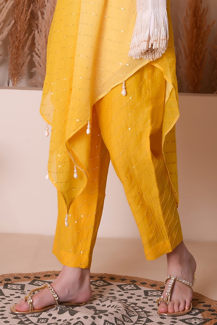 Golden Yellow Mul Chanderi Asymmetric Kurta Set by Surabhi Arya at Pernia's Pop Up Shop