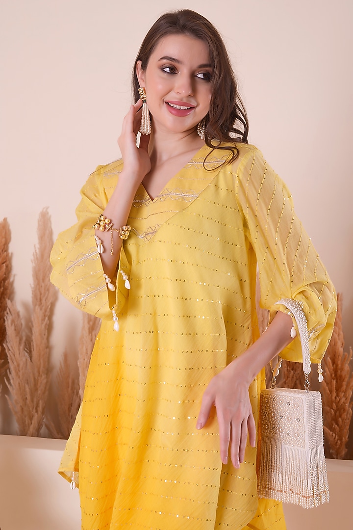 Golden Yellow Mul Chanderi Asymmetric Kurta Set by Surabhi Arya at Pernia's Pop Up Shop