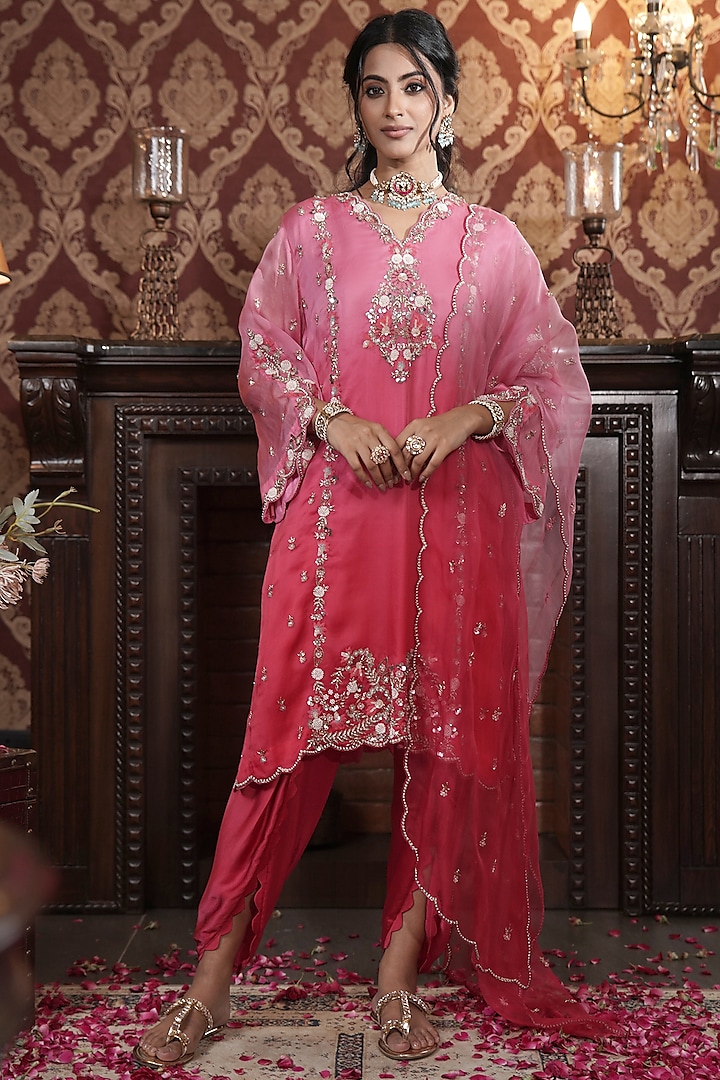 Ruby Red Organza Hand Embroidered Ombre-Dyed Kurta Set by Surabhi Arya at Pernia's Pop Up Shop