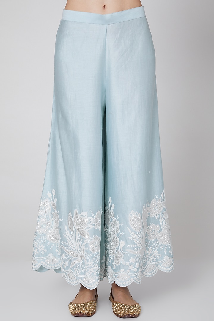 Sky Blue Dori Embroidered Kurta Set by Surabhi Arya at Pernia's Pop Up Shop