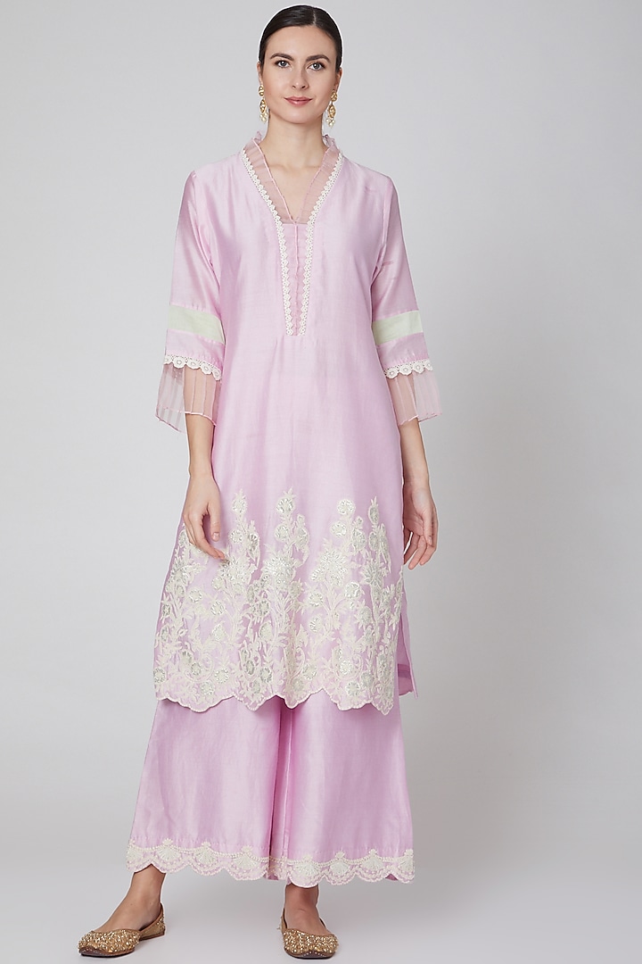 Blush Pink Embroidered Kurta With Pants by Surabhi Arya at Pernia's Pop Up Shop