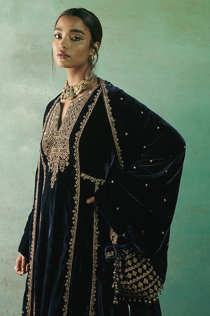 Navy Blue Silk Velvet Zardosi Embroidered Kalidar Kurta Set by Sureena Chowdhri at Pernia's Pop Up Shop