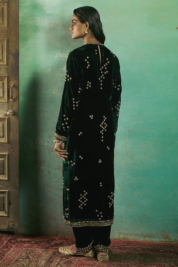 Bottle Green Pure Silk Velvet Beads Embroidered Kurta Set by Sureena Chowdhri at Pernia's Pop Up Shop
