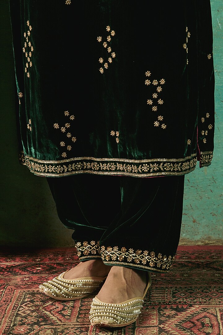 Bottle Green Pure Silk Velvet Beads Embroidered Kurta Set by Sureena Chowdhri at Pernia's Pop Up Shop
