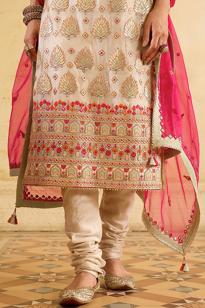 Ivory Tissue Silk Mirror Work Kurta Set by Sureena Chowdhri at Pernia's Pop Up Shop