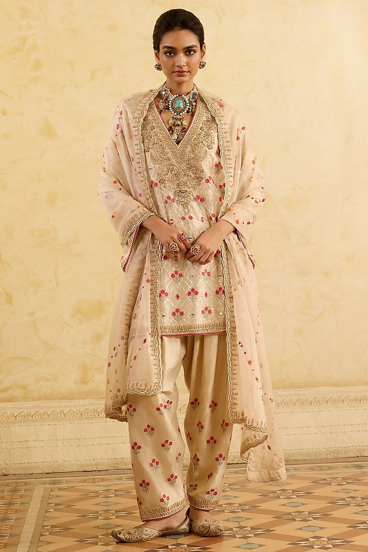Light Gold Tissue Silk Floral Motifs Embroidered Short Kurta Set by Sureena Chowdhri at Pernia's Pop Up Shop