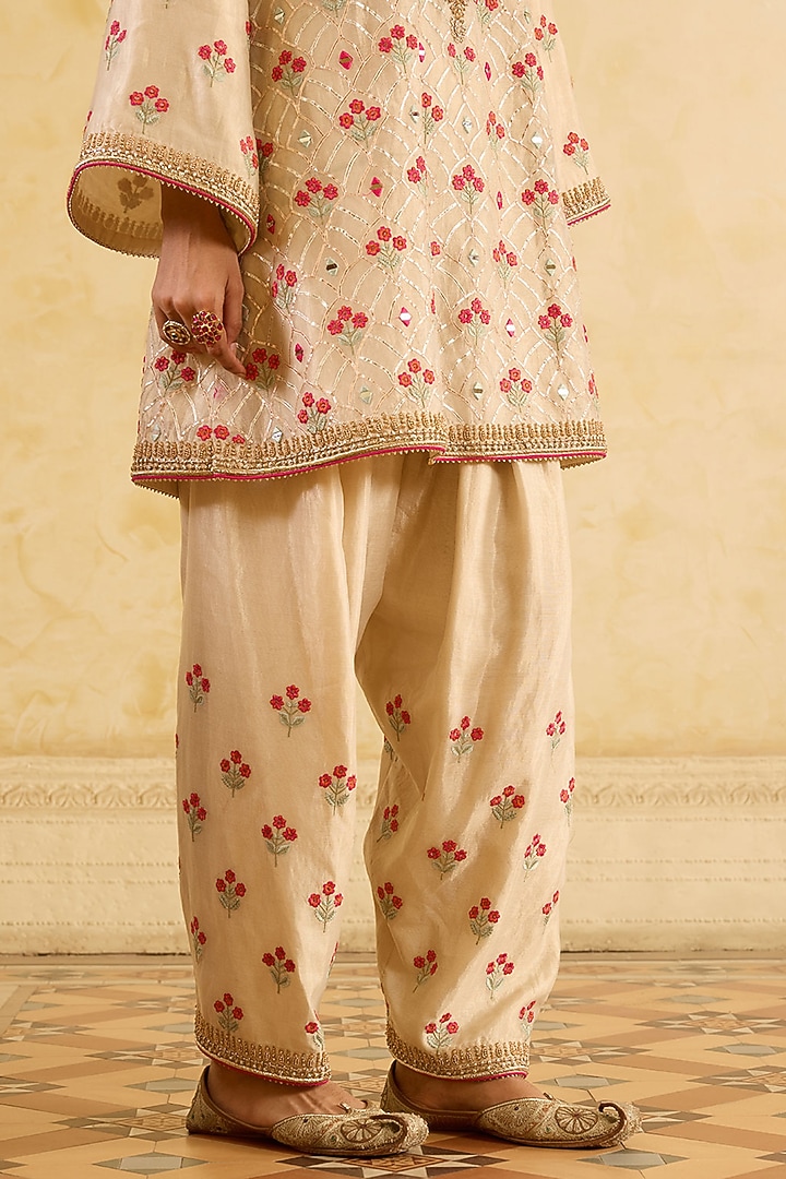 Light Gold Tissue Silk Floral Motifs Embroidered Short Kurta Set by Sureena Chowdhri at Pernia's Pop Up Shop