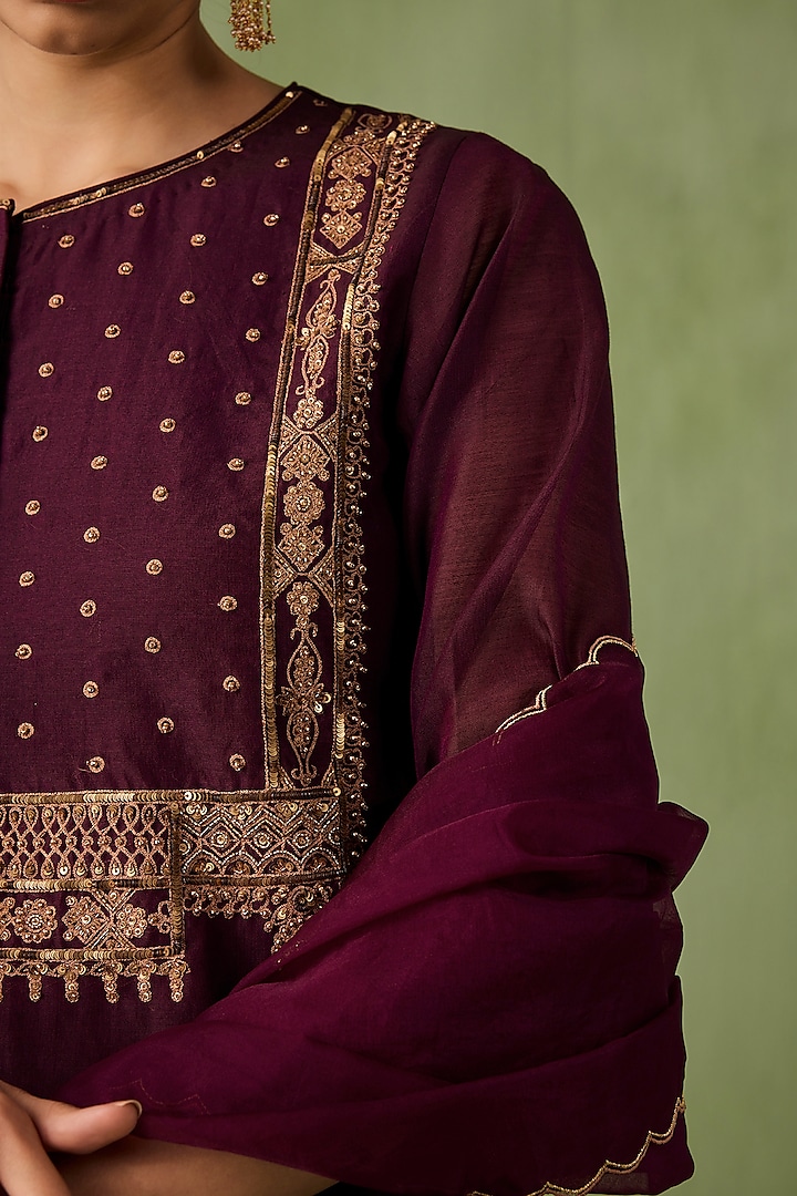 Wine Silk Chanderi Beadwork Kurta Set by Sureena Chowdhri at Pernia's Pop Up Shop