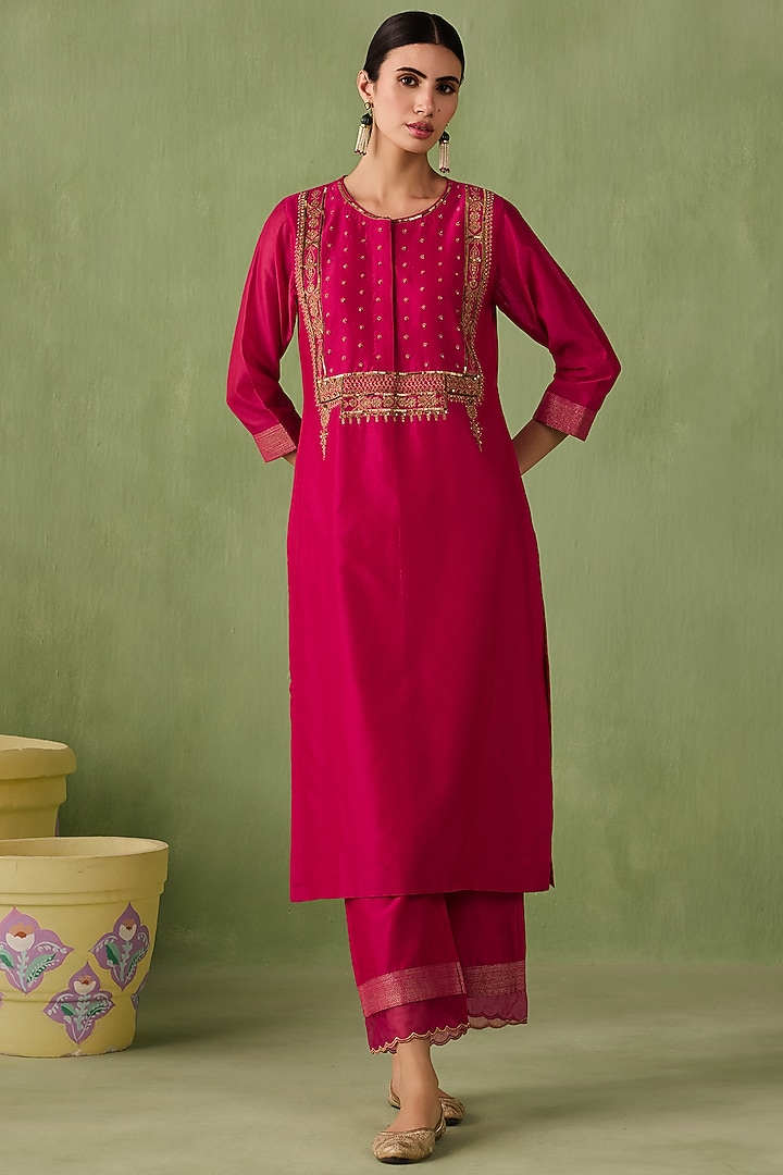 Crimson Magenta Silk Chanderi Beadwork Kurta Set by Sureena Chowdhri at Pernia's Pop Up Shop