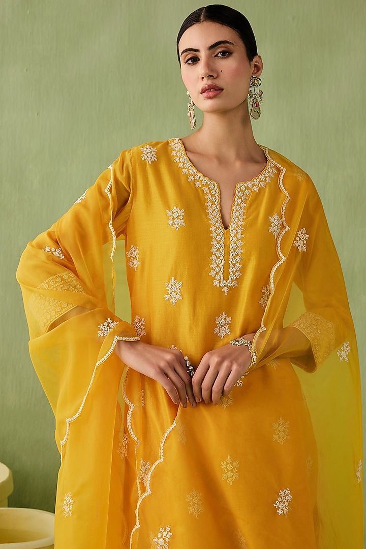 Dark Yellow Silk Chanderi Resham Embroidered Kurta Set by Sureena Chowdhri at Pernia's Pop Up Shop