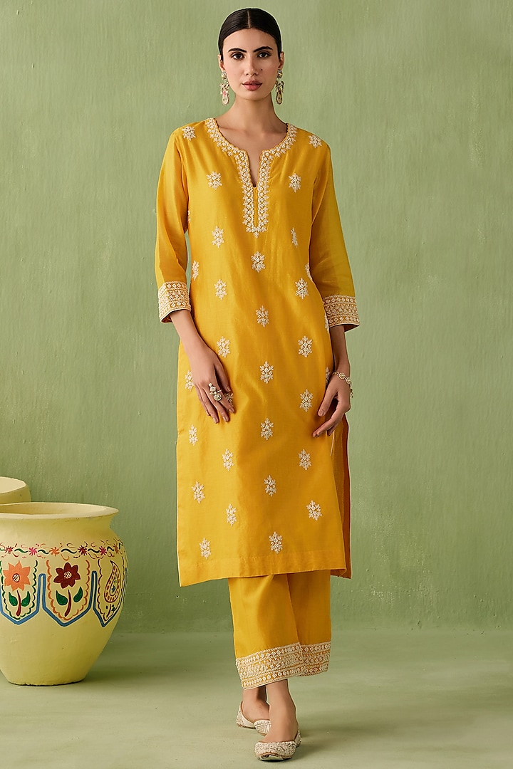 Dark Yellow Silk Chanderi Resham Embroidered Kurta Set by Sureena Chowdhri at Pernia's Pop Up Shop