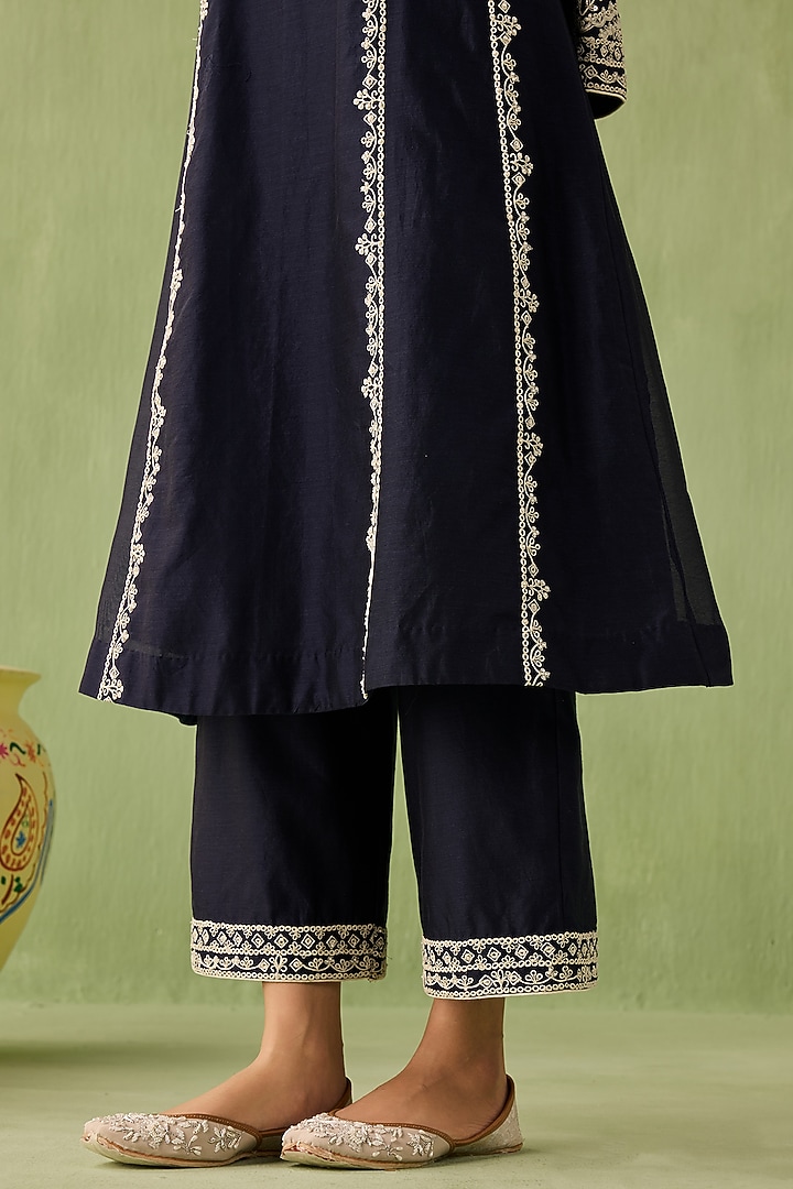 Navy Blue Silk Chanderi Dori Embroidered Kurta Set by Sureena Chowdhri at Pernia's Pop Up Shop