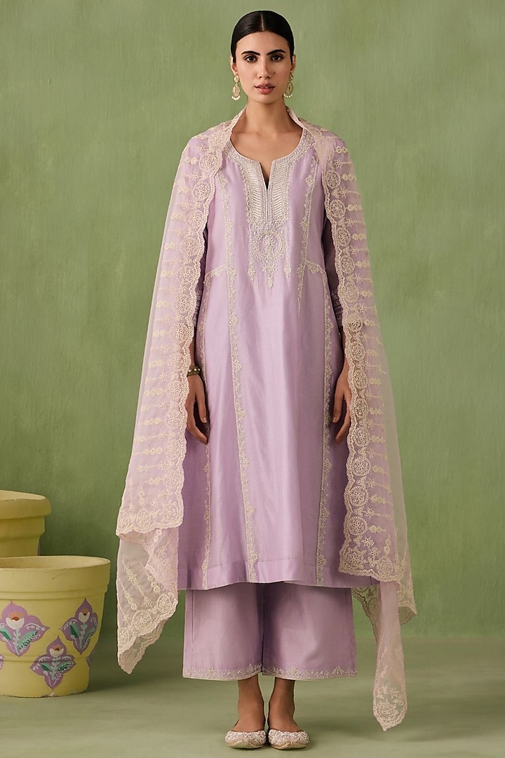 Lilac Silk Chanderi Sequins Embellished Kurta Set by Sureena Chowdhri