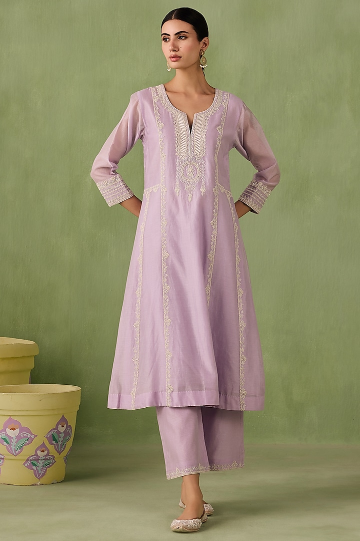 Lilac Silk Chanderi Sequins Embellished Kurta Set by Sureena Chowdhri at Pernia's Pop Up Shop