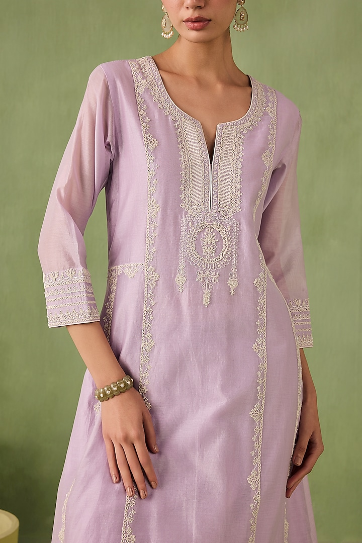 Lilac Silk Chanderi Sequins Embellished Kurta Set by Sureena Chowdhri at Pernia's Pop Up Shop