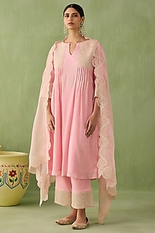 product-color-Blush Pink