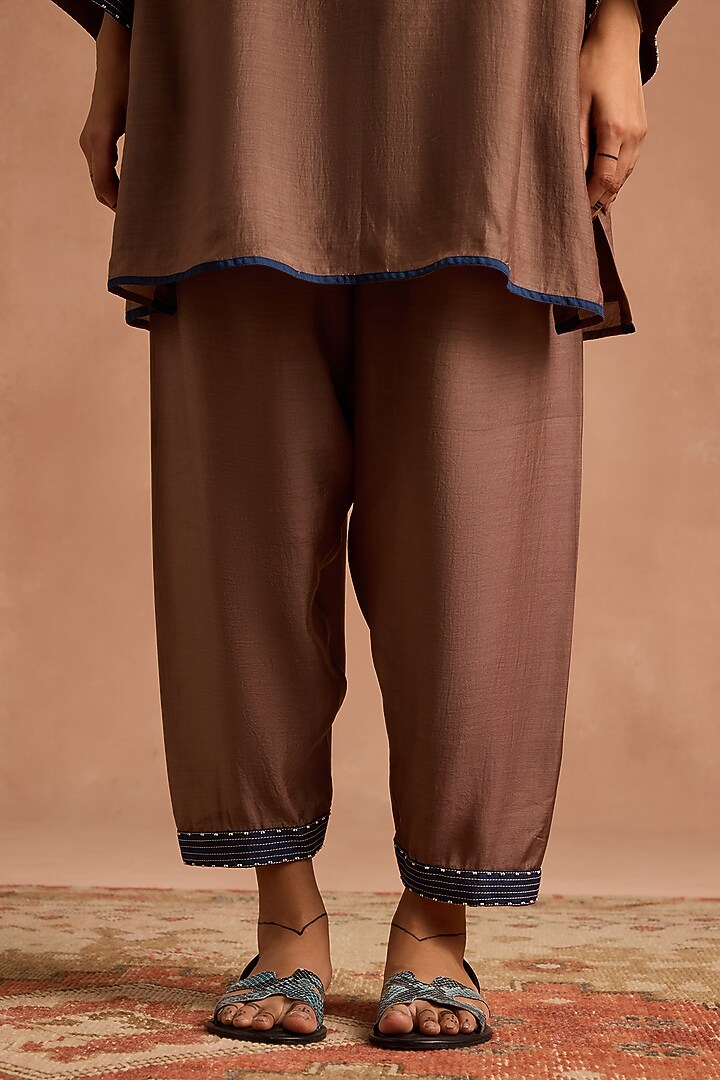 Coffee Brown Muslin Threadwork Co-Ord Set by Sureena Chowdhri at Pernia's Pop Up Shop