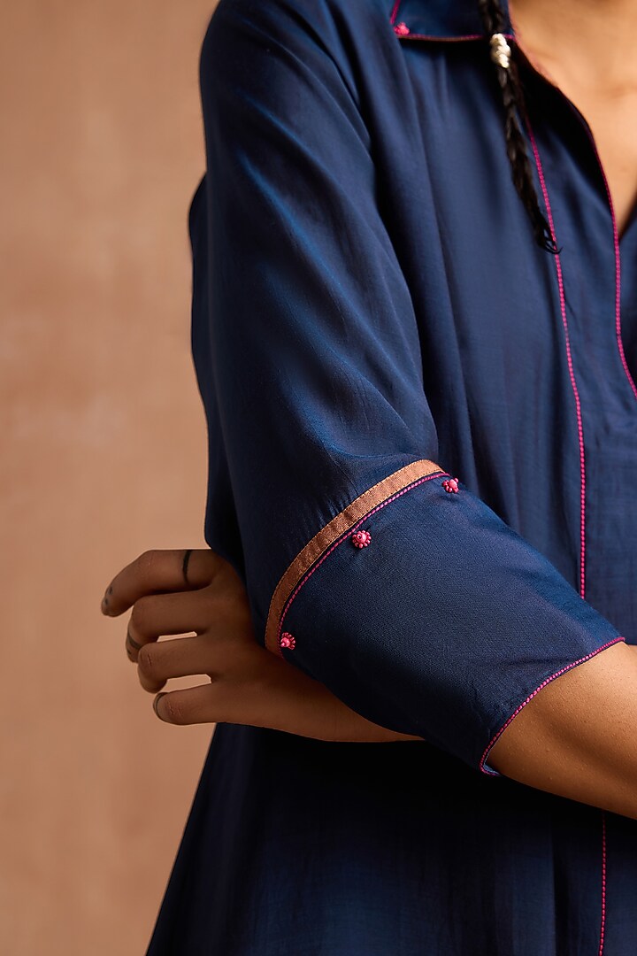 Navy Blue Pure Muslin High-Low Kurta Set by Sureena Chowdhri at Pernia's Pop Up Shop