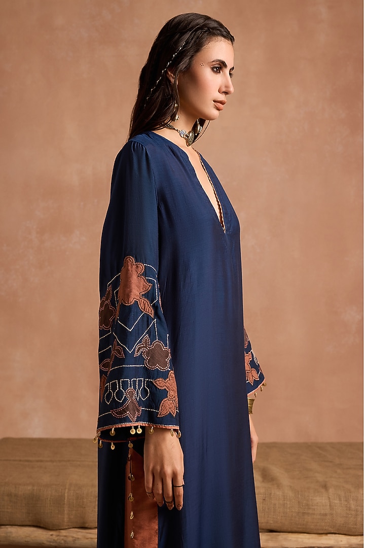 Navy Blue Muslin Floral Applique Patchwork Kurta Set by Sureena Chowdhri at Pernia's Pop Up Shop